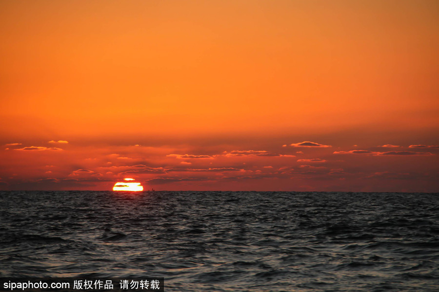 夕陽(yáng)西下 加沙海邊日落美景