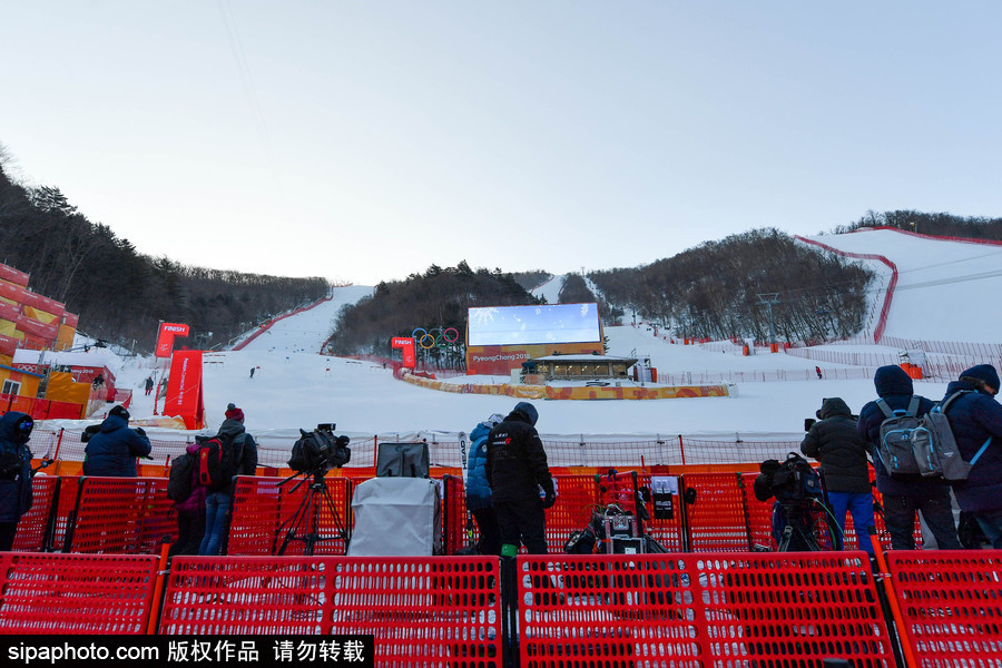 2018平昌冬奧會高山滑雪女子回轉(zhuǎn)：比賽因強風(fēng)延期